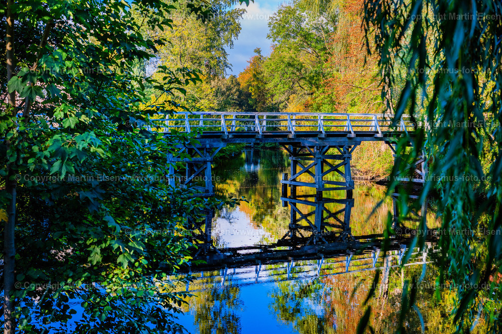 Stade Burggraben Inselbrücke Herbst_ELS_8879201026 Kopie | Fotos aus den Touristenorten aus Norddeutschland. - Realisiert mit Pictrs.com