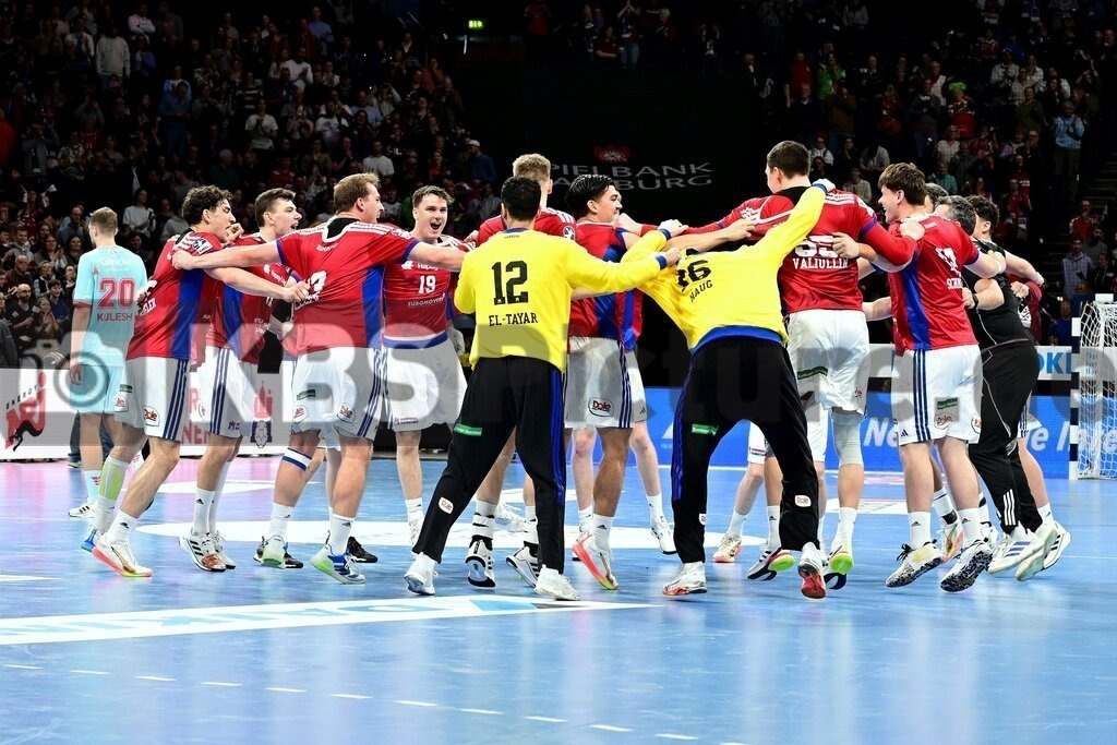 KBS Picture_HSVH-Melsungen_019 | HSVH Jubelt nach dem Schlusspfiff ,Sportarena :  Barclays Arena Hamburg, - Realisiert mit Pictrs.com