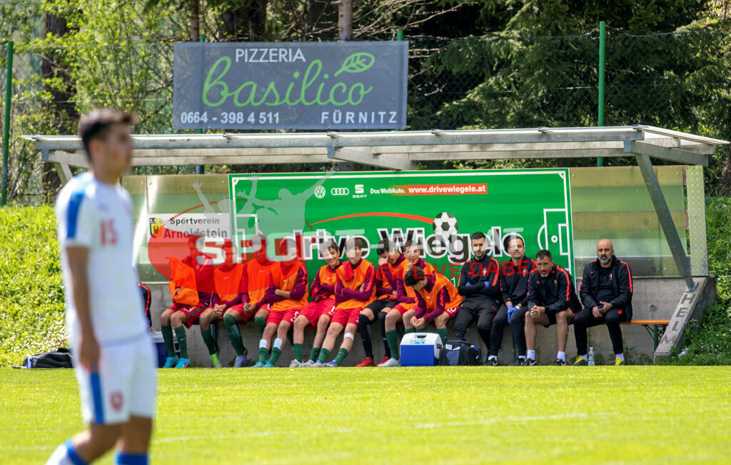 Portugal  U15 -Czech Republic U15 | Ersatzspieler; Portugal  U15 -Czech Republic U15 am 29.04.2022 in Arnoldstein
(Sportplatz), AUSTRIA, (Photo by Ernst Krawagner sport-fan.at) - Realisiert mit Pictrs.com