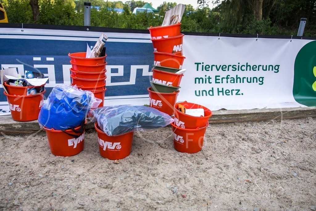 Siegerehrung_2026-06-27_14 | Stimmungsvolle Fotografie von Pferden, fotografische Begleitung von Veranstaltungen, Golfturnieren und Distanzritten - Realisiert mit Pictrs.com