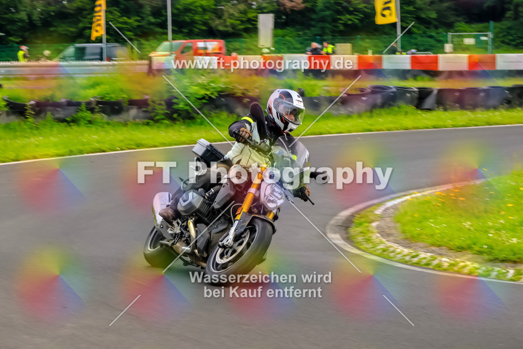 VBK-7028 | Hier findet Ihr Bilder von Touristenfahrten auf der Nürburgring Nordschleife oder von anderen Veranstaltungen die ich besucht habe. Viel Spass beim Durch Schauen 