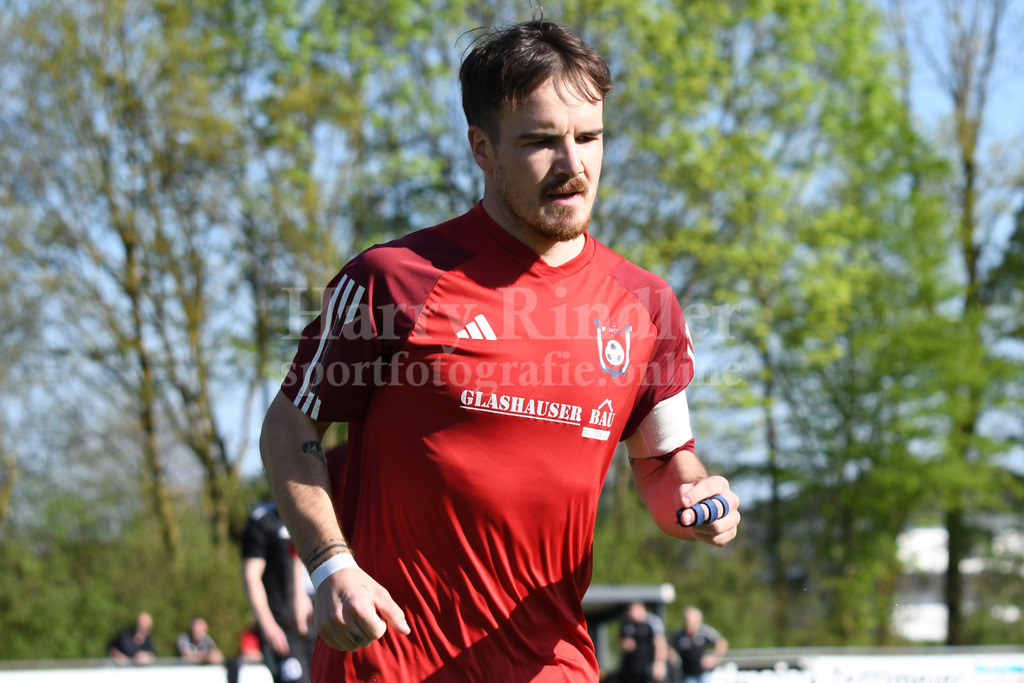 FC Künzing : SV Schöfweg | Christian Seidl (FC Künzing) Torjubel - Realisiert mit Pictrs.com