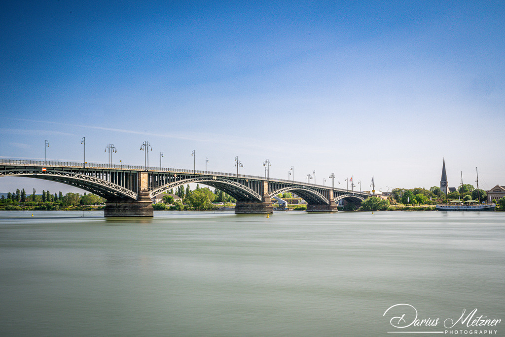 Die Theodor-Heuss-Brücke in Mainz | Die Theodor-Heuss-Brücke in Mainz