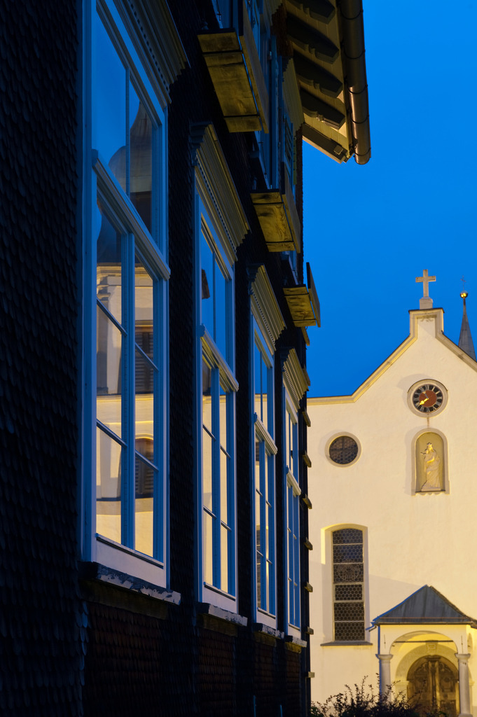 Fenster & Kirche in Bildstein | Bildstein, Austria - November 10, 2010: Fenster &amp; Kirche in Bildstein. - Realisiert mit Pictrs.com