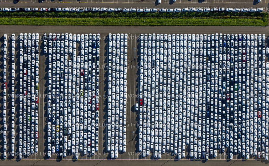 Emden251104715 | Luftbild, PKW Logistik, Volkswagenwerk PKW Parkplatz, Formen und Farben, Larrelt, Emden, Norddeutschland, Ostfriesland, Niedersachsen, Deutschland