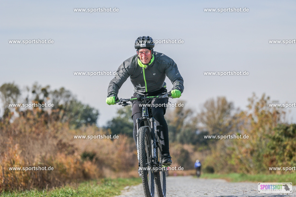 6R3A0610 | PANNONIA GRAVEL 2025 #pannoniagravel #gravel #offroad #onroad #burgenland #neusiedlersee #nrm #neusiedlerseeradmarathon #yourpictrs #sportshot_your_pictrs @Sportshot Photography www.sportshot.de