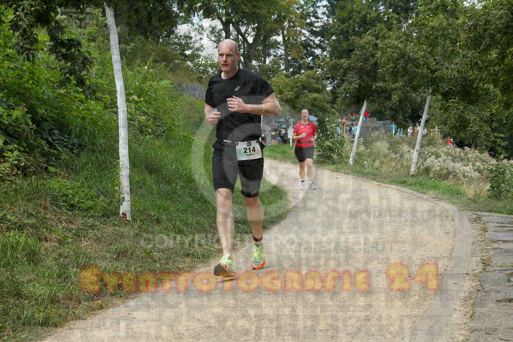 250824_1258_EX1_1029 | Sportfotografie im Rhein-Sieg Kreis, Köln, Bonn, NRW, Rheinland Pfalz, Hessen, etc. Unser Tätigkeitsfeld umfasst den Laufsport vom Volkslauf über den Marathon, Duathlon, Triathon bis zum Ultralauf wie Kölnpfad Ultra oder Schindertrail.