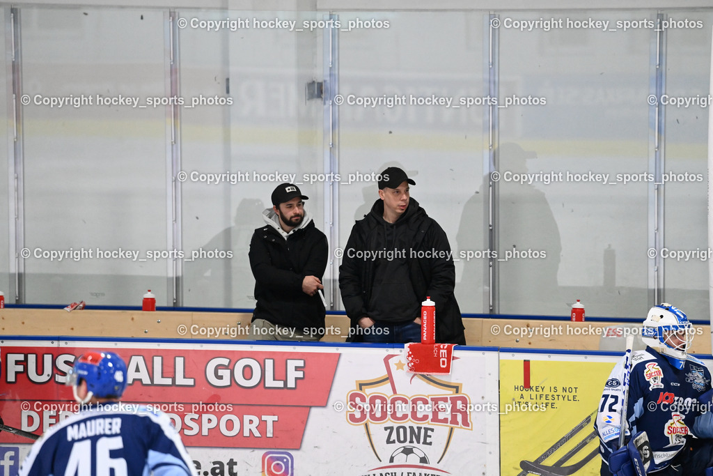 ESC Steindorf vs. EHC Althofen | Assistentcoach ESC Steindorf Gasser Daniel, Headcoach ESC Steindorf MAYER Michael, ESC Steindorf vs. EHC Althofen, ESC Steindorf vs. EHC Alhofen am 03.03.2024 in Steindorf (Ossiachersee Halle), Austria, (Photo by Bernd Stefan)