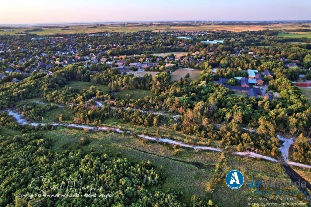 St.Peter-Ording - Boehl | Entdecken Sie atemberaubende Luftbilder und Fotografien auf airwatch.de - Tauchen Sie ein in eine Welt voller faszinierender Aufnahmen aus der Vogelperspektive.