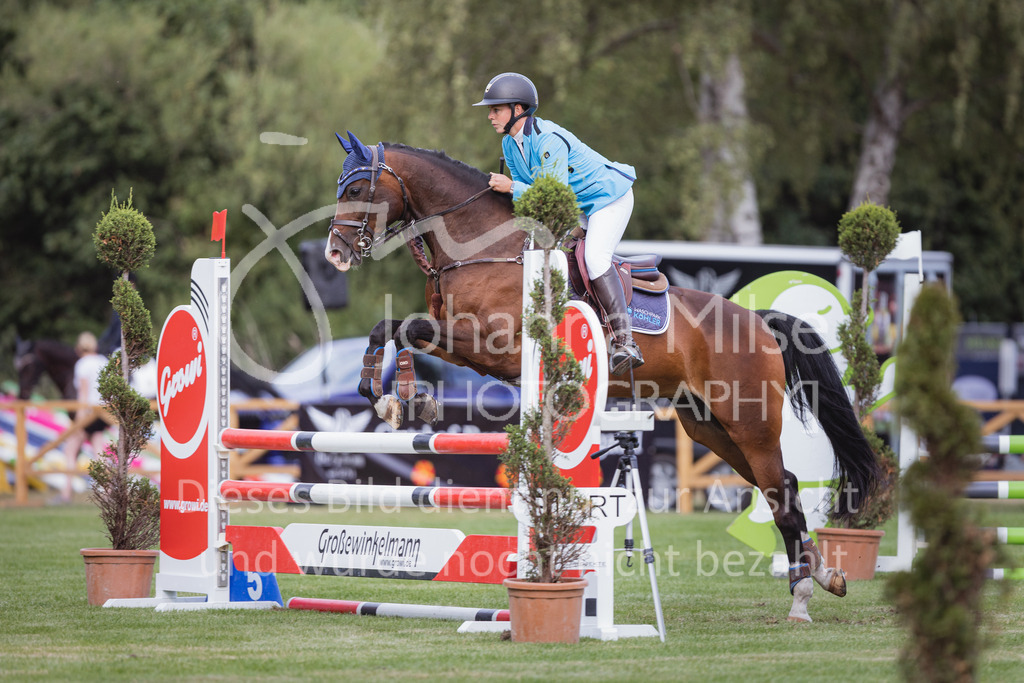 220714_LC_Stil-A2-242 | Deine schönsten Turniermomente als professionelle Fotos! Entdecke hochwertige Pferdesport-Fotografie im Online-Shop. Jetzt Fotos finden & bestellen!