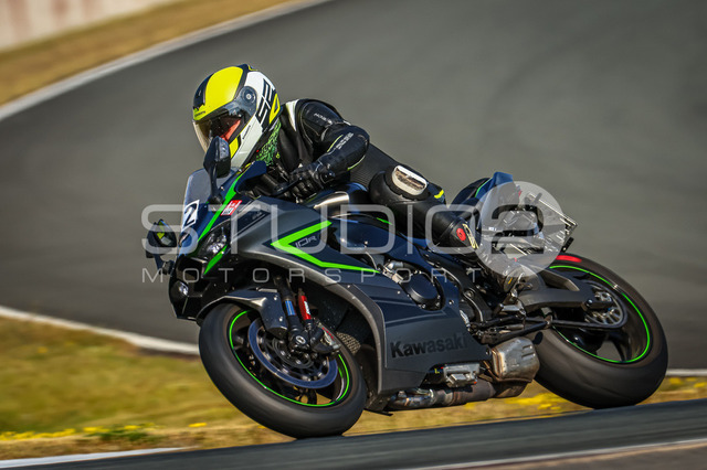 0042-260815BB-007_42 | Deine Full-Service-Agentur für ✔️Videoproduktionen und ✔️Motorsportfotografie Jetzt Angebot anfragen!