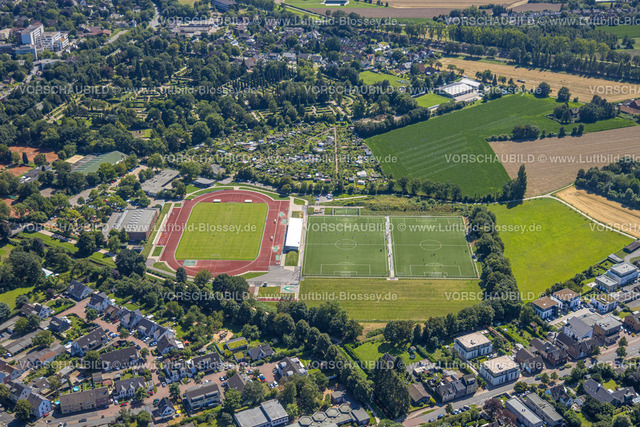 Dinslaken240803245 | Luftbild, Bezirkssportanlage, FußballStadion und LeichtathletikStadion, Spiel- und Sportverein 09 e.V. Dinslaken, Turnhalle Hans-Efing-Sporthalle, KGV Kleingartenverein Am Heimchen, Hagenviertel, Dinslaken, Ruhrgebiet, Nordrhein-Westfalen, Deutschland