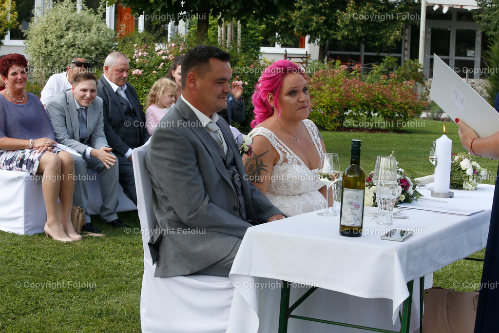 KERSTINFREDYHOCHZEIT_260822_26 | bilder, linz, photo, foto, fussball, sport, fotolui, bundesliga