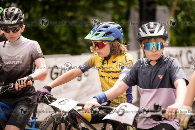 Eierlesen 2026 | Sie wurden bei einem Event oder Sportanlass fotografiert? Hier finden sie ihre Bilder! - Realisiert mit Pictrs.com