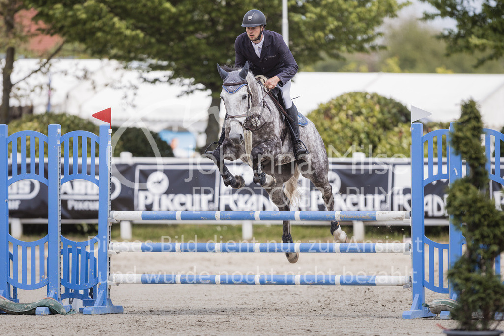 230519_MayDays_A2-Spr-U25-350 | Deine schönsten Turniermomente als professionelle Fotos! Entdecke hochwertige Pferdesport-Fotografie im Online-Shop. Jetzt Fotos finden & bestellen!