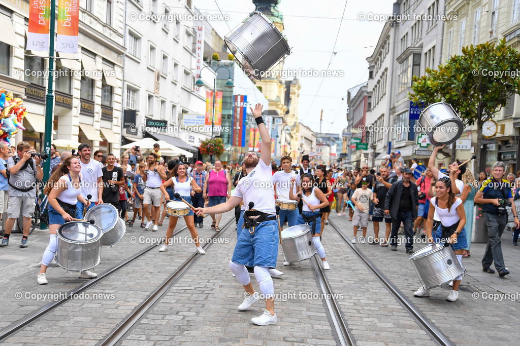 Linz_ 34. Linzer Pflasterspektakel 2022_ 21.07.2022-32 | 21.07.2022, Linz, AUT, 34. Linzer Pflasterspektakel 2022, im Bild diverse Kuenstler