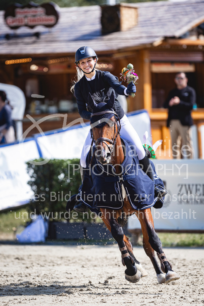 240714_BHO_M2-Spr-1-206 | Deine schönsten Turniermomente als professionelle Fotos! Entdecke hochwertige Pferdesport-Fotografie im Online-Shop. Jetzt Fotos finden & bestellen!