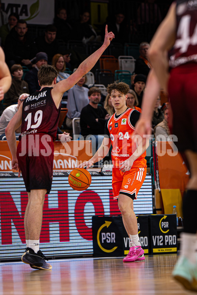 Basketball I Herren I Saison 2025-2026 I ProB Nord I 21. Spieltag I Rasta Vechta II - Iserlohn Kangaroos I 3361 | Roy Krupnikas (24, RASTA Vechta II) - Realisiert mit Pictrs.com