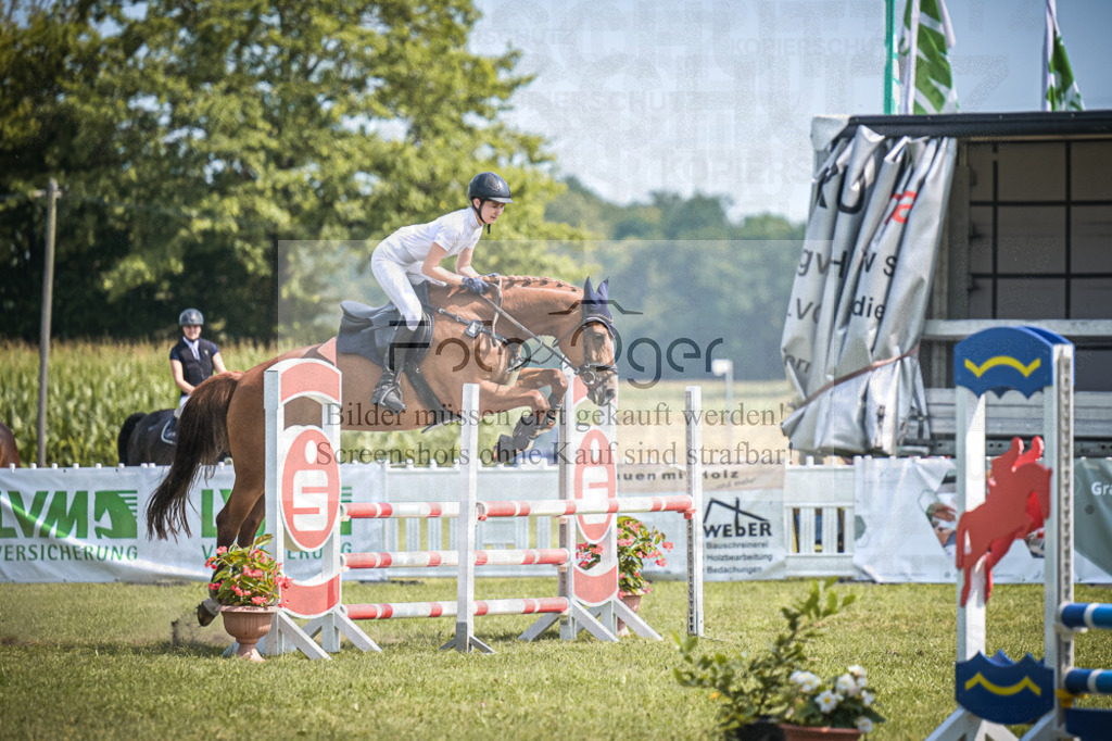 DOS_4174 | Entdecke hochwertige Reitturnierfotos von Foto Oger. Professionell, emotional und authentisch – jetzt Lieblingsmomente im Shop bestellen.Deutschlandweite Turnierfotografie. - Realisiert mit Pictrs.com