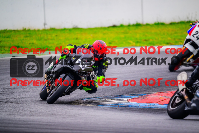 MaZZes_FotoMatrix_240614_6007705_4742 | GELB