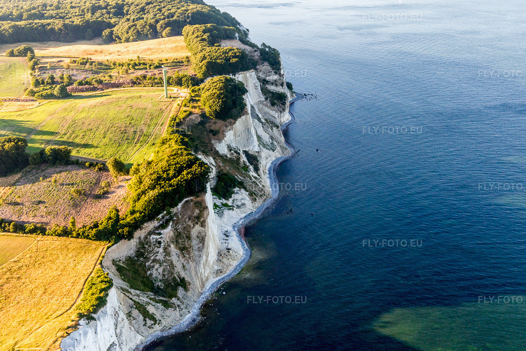 Vue aérienne: Vue de la ville à Borre dans le département Sjaelland, Danemark. Photo: IMG_108567.jpg prise le 04/07/2018 par Werner Riehm/FLY-FOTO.euRésolution de l'original: 5121 x 3414 px