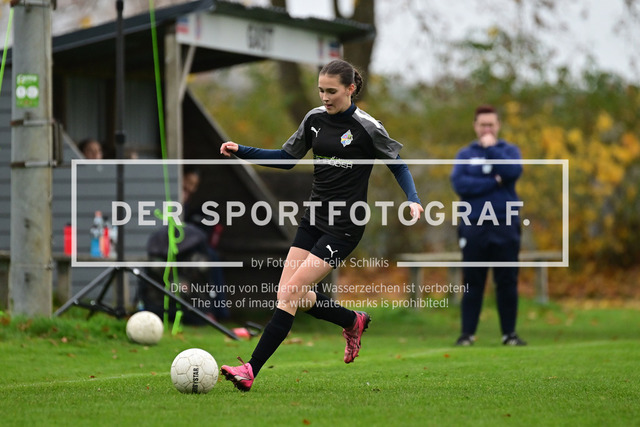 Fußball I Juniorinnen I Saison 2025-2026 I Niedersachsenpokal I Viertelfinale I JFV A-O-B-H-H - FC Rosengarten I 33005 | Der Sportfotograf. - Realisiert mit Pictrs.com