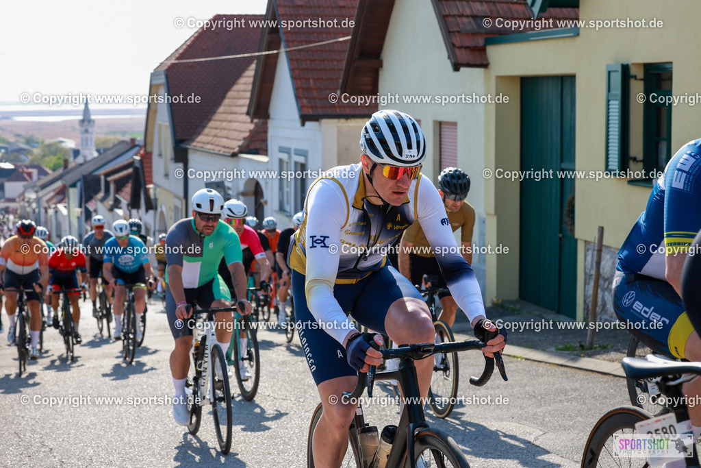 358_AR6_8798 | Neusiedlersee Radmarathon 2026@sportshot_your_pictrs #yourpictures#roadtowm2029 #nrm #neusiedlerseeradmarathon #neusiedlersee #neusiedlerseetourismus #burgenland #mörbisch #nrm26 #burgenlandtourismus #voglundco #poweredbyburgenlandtourismus #radsport #rad #marathon #ucigranfondo #visitburgenland #ucigranfondoworldseries