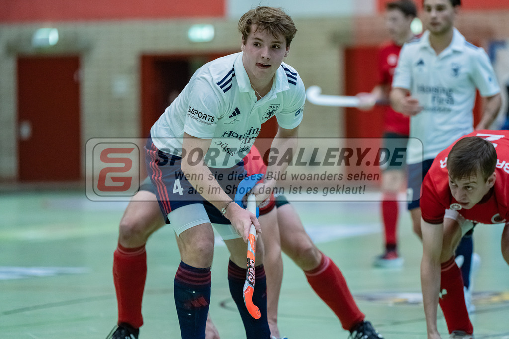 HK_20231217_107581 | 1. Bundesliga Herren Crefelder HC - Düsseldorfer HC  am 17.12.2023 Sporthalle Glockenspitz, Krefeld ,
 Cofalla Jonas ( Düsseldorfer HC #4 )