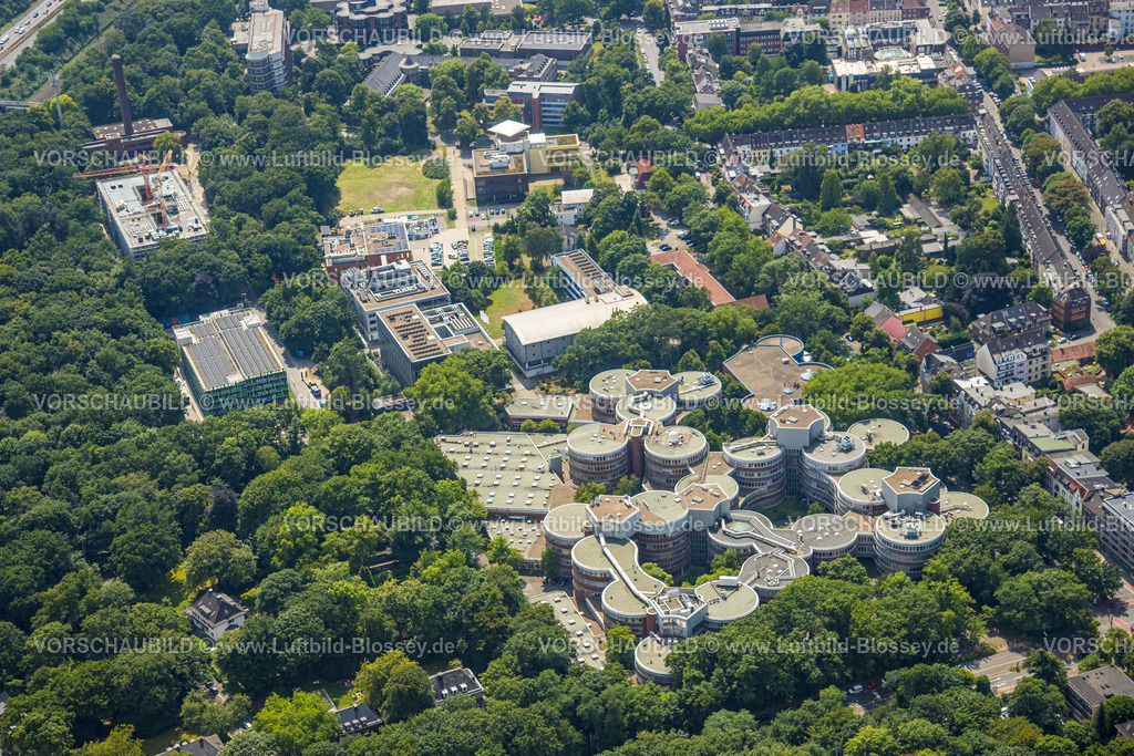 Duisburg250703671Mitte | Luftbild, Universität Duisburg-Essen (UDE), runde Gebäude, Waldgebiet Kaiserberg, Neudorf-Nord, Duisburg, Ruhrgebiet, Nordrhein-Westfalen, Deutschland