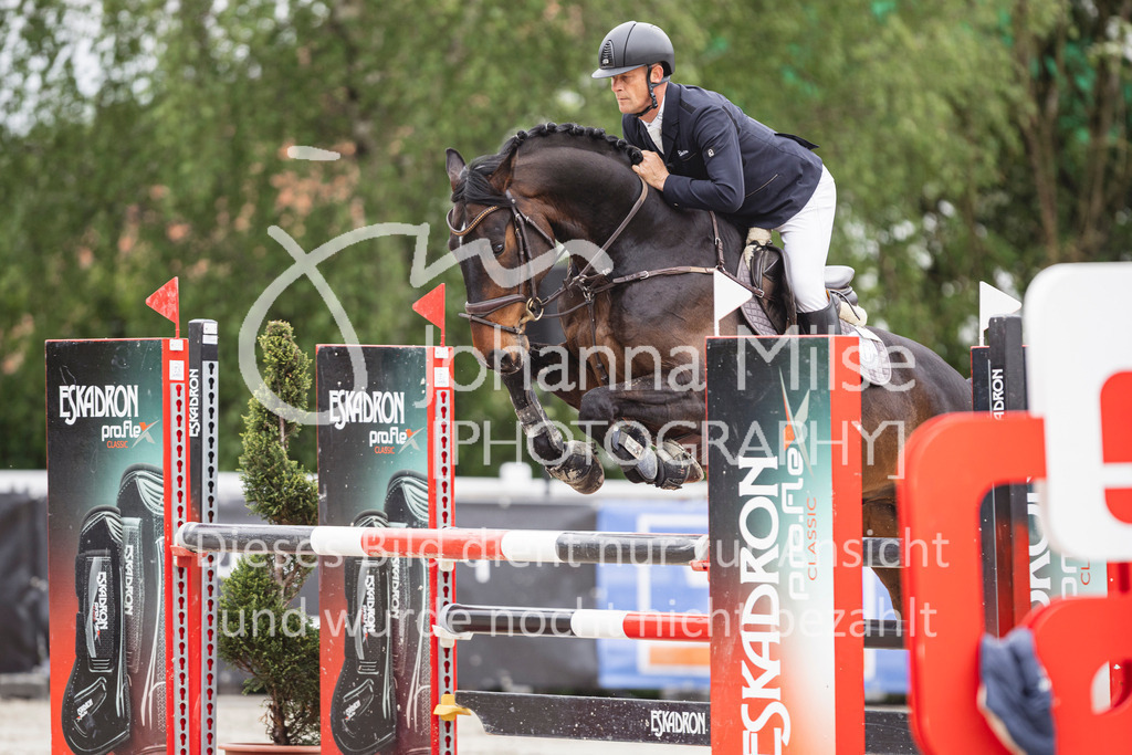 260508_PfSpTa_9_SprPf-L-943 | Deine schönsten Turniermomente als professionelle Fotos! Entdecke hochwertige Pferdesport-Fotografie im Online-Shop. Jetzt Fotos finden & bestellen!