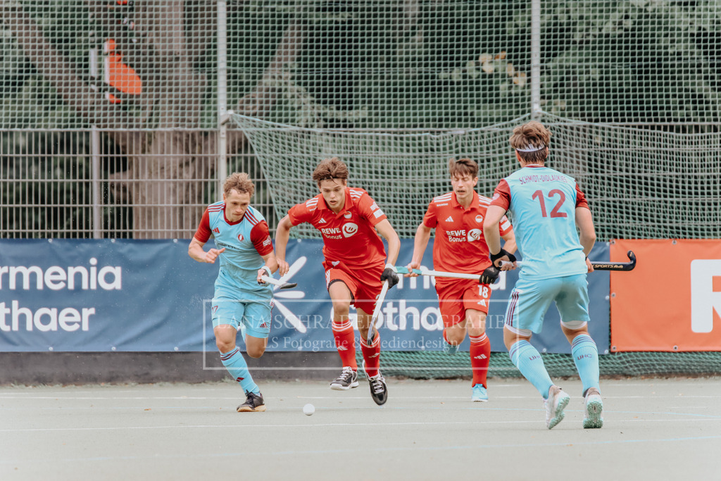 Herren_Bundesliga_02_F_RWK-UHC_21.09.25_Köln (225 von 471) | lanaschraderfotografie - Realisiert mit Pictrs.com