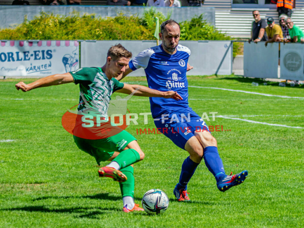ASV Klagenfurt - Donau Klagenfurt | Izidor Kamsek (SV Donau Klagenfurt #11) Christian Prawda (ASV Klagenfurt #22) ; ASV Klagenfurt - Donau Klagenfurt am 31.07.2022 in Klagenfurt
(ASV Platz Annabichl), AUSTRIA, (Photo by Ernst Krawagner sport-fan.at) - Realisiert mit Pictrs.com