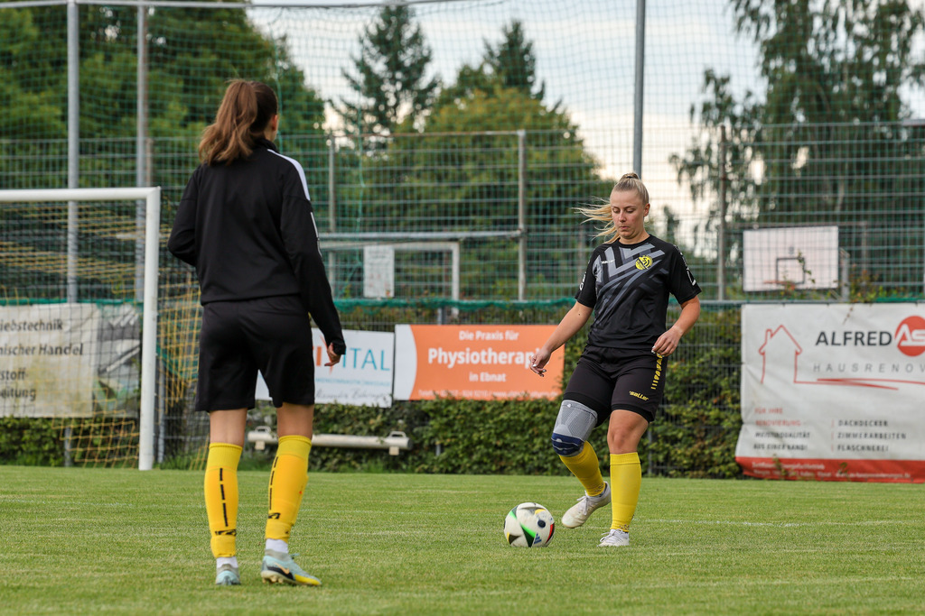 Fußball I FRAUEN I Saison 2025-2026 I Freundschaftsspiel I SGM Ebnat-Waldhausen - 1FC Heidenheim 1846 2 I_250823_1314 | Fotopresso – Sportfotografie in Heidenheim & Umgebung. Professionelle Sportfotografie für unvergessliche Momente. Dynamische Action-Shots, emotionale Szenen & hochwertige Bilder. - Realisiert mit Pictrs.com