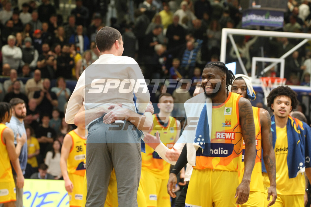 Phoenix Hagen - Eisbären Bremerhaven | Johannes Hülsmann - © Sportfoto-Sale (MK) - Realisiert mit Pictrs.com