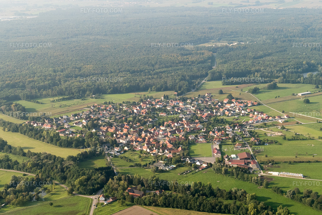 Aerial view: View of the town in Forstfeld in the state Bas-Rhin, France.Photo: P1000915.jpg taken on 09/15/2014 by Werner Riehm/FLY-FOTO.comResolution of the original: 5472 x 3648 px