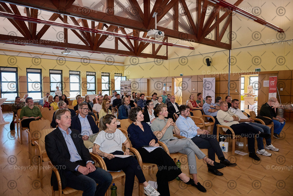 055_202509_EmployerBranding_NZ9_1672 | proPHOTO - Realisiert mit Pictrs.com