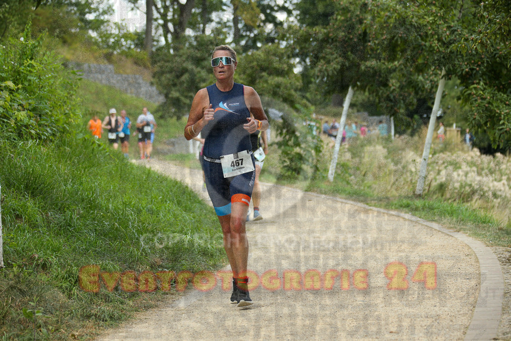 250824_1356_EX1_4350 | Sportfotografie im Rhein-Sieg Kreis, Köln, Bonn, NRW, Rheinland Pfalz, Hessen, etc. Unser Tätigkeitsfeld umfasst den Laufsport vom Volkslauf über den Marathon, Duathlon, Triathon bis zum Ultralauf wie Kölnpfad Ultra oder Schindertrail.