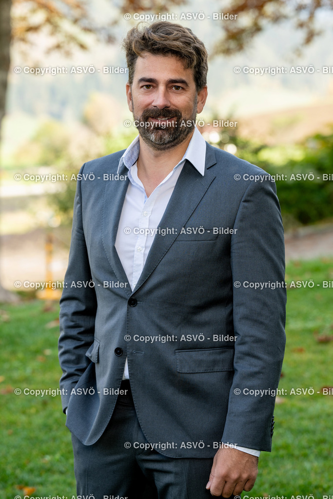 Dominique Weisang_ ASVÖ Salzburg-2 | 19.10.2024, Aigen im Ennstal, AUT, ASVÖ, Porträt Bilder Bundesvorstandsitzung 2024 im Imlauer Hotel Schloss PichlarnDominique Weisang©ASVÖ / Harald Dostal  - Realisiert mit Pictrs.com