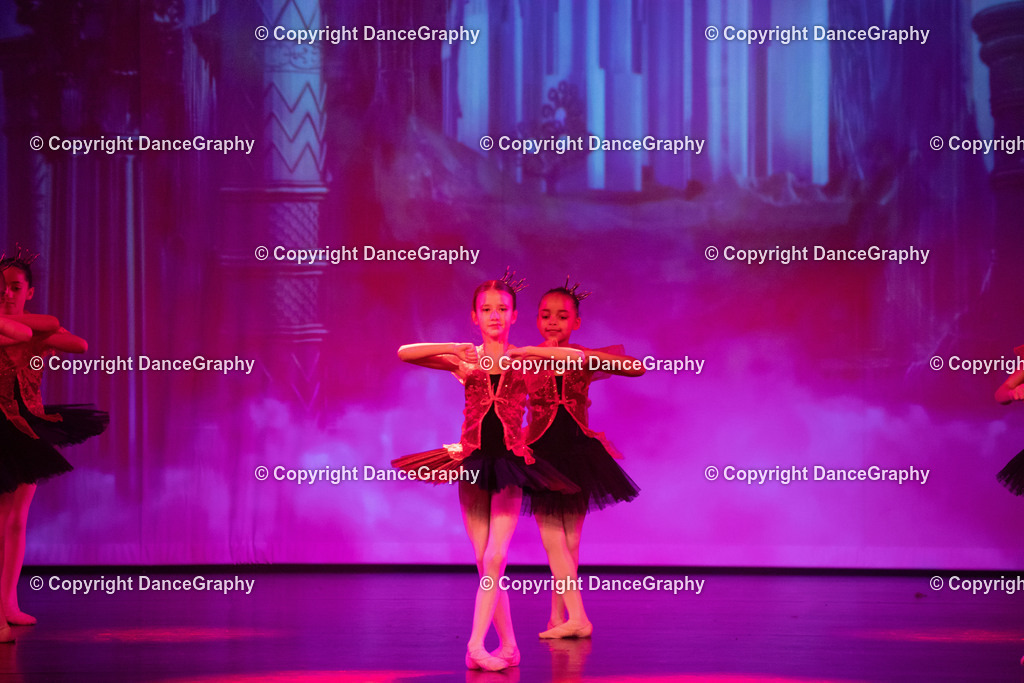 GPHY2153 | DanceGraphy - Realisiert mit Pictrs.com