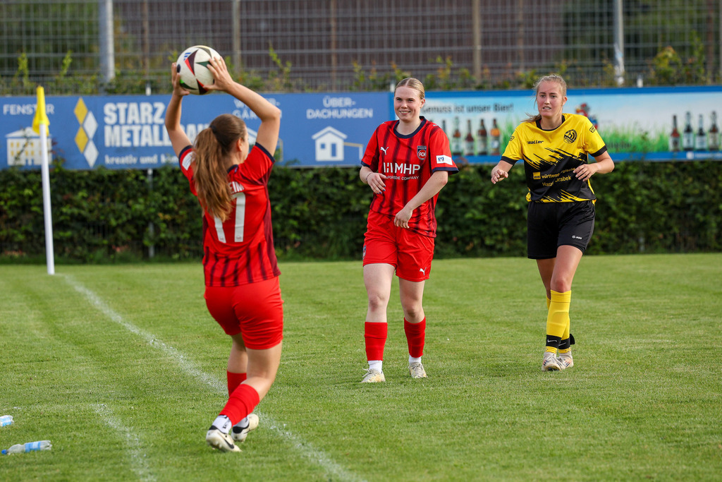 Fußball I FRAUEN I Saison 2025-2026 I Freundschaftsspiel I SGM Ebnat-Waldhausen - 1FC Heidenheim 1846 2 I_250823_4634 | Fotopresso – Sportfotografie in Heidenheim & Umgebung. Professionelle Sportfotografie für unvergessliche Momente. Dynamische Action-Shots, emotionale Szenen & hochwertige Bilder. - Realisiert mit Pictrs.com