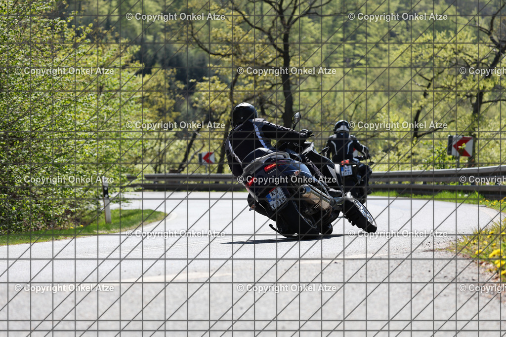IMG_7073 | Fotograf am Kyffhäuser. Onkel Atze. Kyffhäuser Rennstrecke. Café36. Motorsportfotografie. - Realisiert mit Pictrs.com