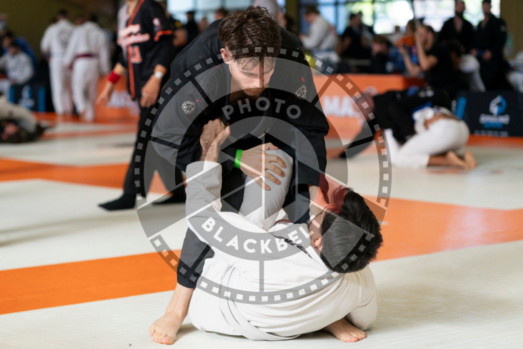 20240915PBB1235 | Athletes compete during the Grappling Industries’ grappling and Brazilian jiu-jitsu competition in Berlin, on September 15, 2024.