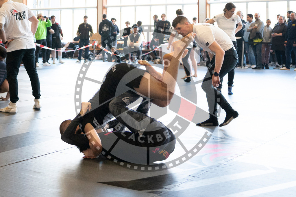 20240309PBB4880 | Fighters compete during the International Luta Livre (ILLCS) Spring Championship in Hannover, Germany, on March 9, 2024.