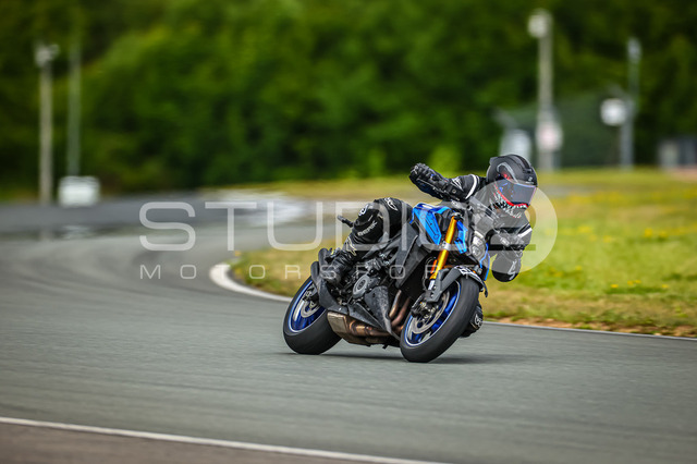 0580-260606BB-021_580 | Deine Full-Service-Agentur für ✔️Videoproduktionen und ✔️Motorsportfotografie Jetzt Angebot anfragen!