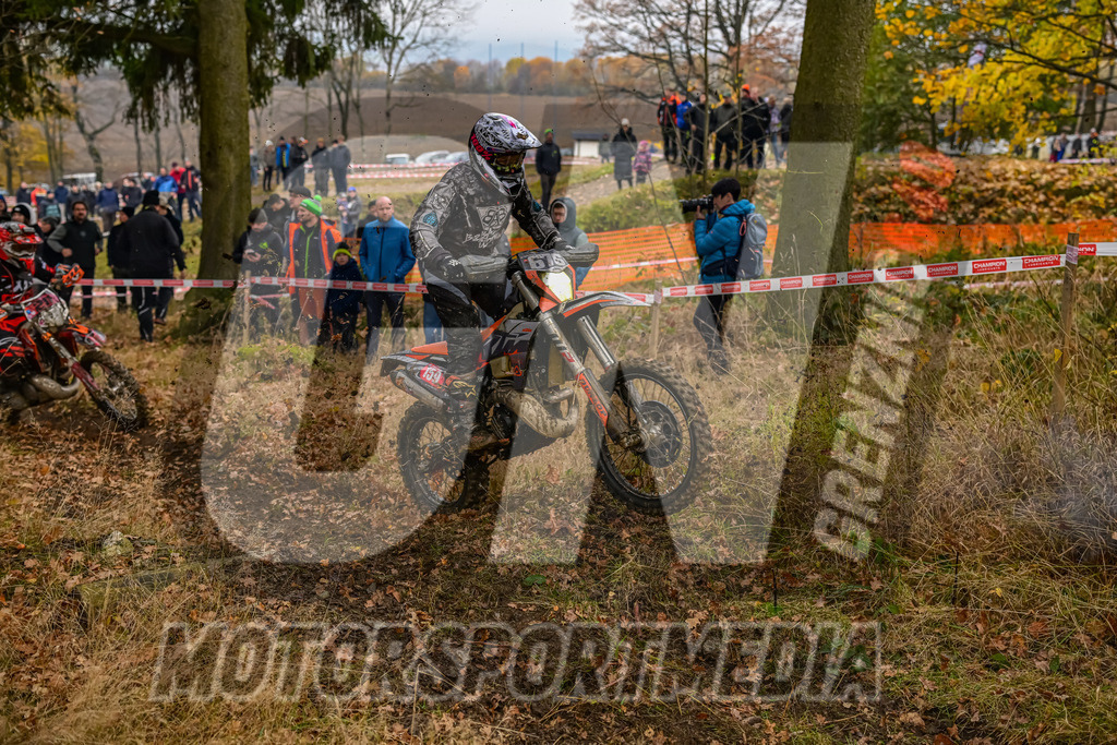 NZ8_4032 | grenznic640