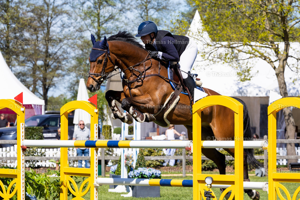 TH_721 Hanna Nordström_ Iprimero_37068 | Reitturnier Bremen Oberneuland 2026 am 02.05.26 in Bremen, Thomas Hellmann, 721 Hanna Nordström, Iprimero