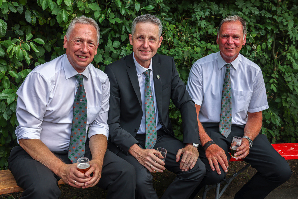 top-top.de 240629-037 | Foto, Video, Fotografie, Videografie, Fotobox, DJ, Discjockey, Musik, Musikbox, Veranstaltung, Photobooth, Amazon, Ebay, Buchtipp, Bestseller, Autor, Verlag, Buch, Wesel, Hamminkeln, NRW, Dinslaken, Rees, Drohne, Hochzeit, Party, Fotobox, Wesel, Fotograf