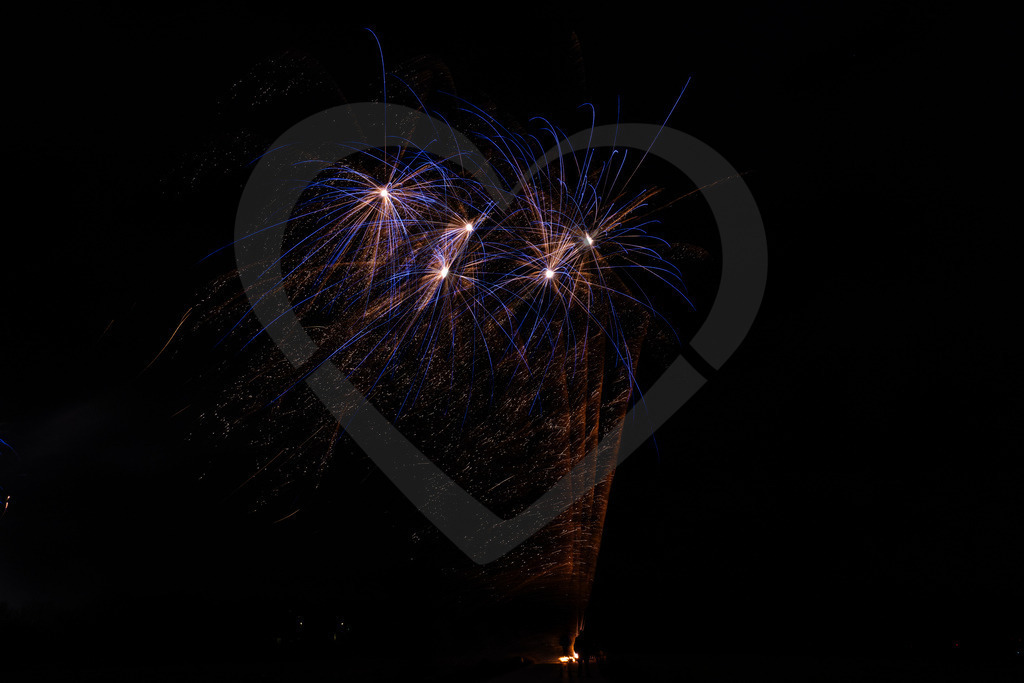 20260101_002547_Silvesterfeuerwerk | aloa-fotografie - Realisiert mit Pictrs.com