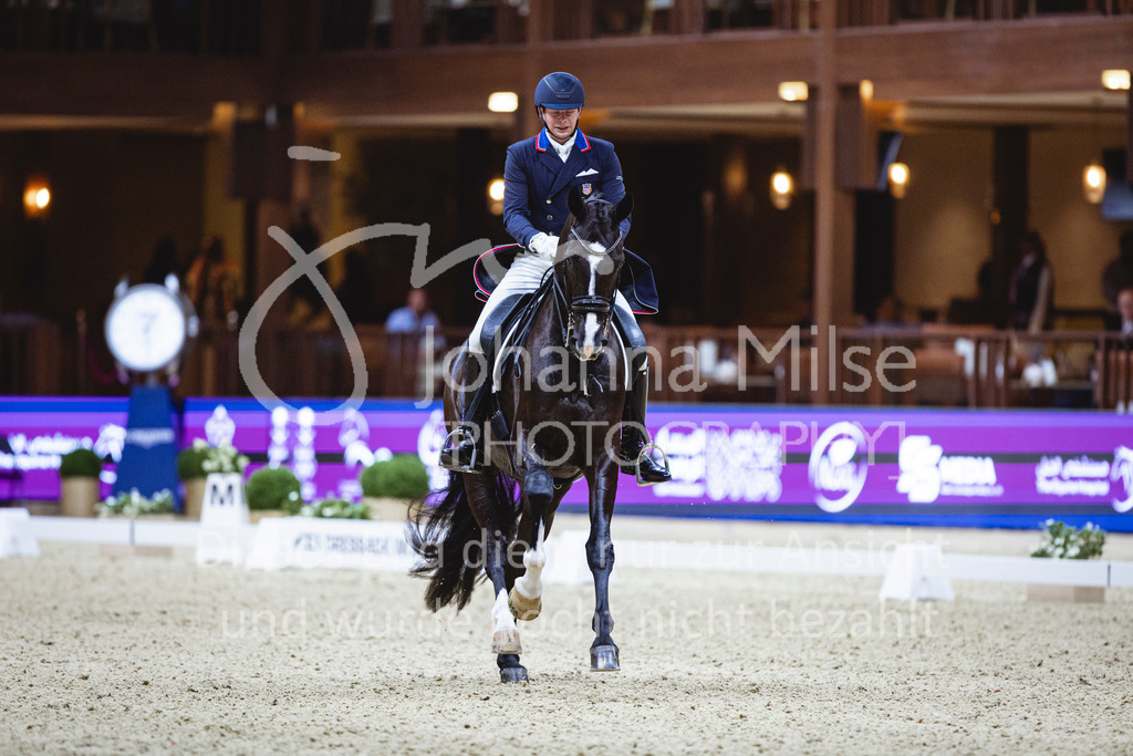 240417_Riyadh_Dressage-121 | Deine schönsten Turniermomente als professionelle Fotos! Entdecke hochwertige Pferdesport-Fotografie im Online-Shop. Jetzt Fotos finden & bestellen!