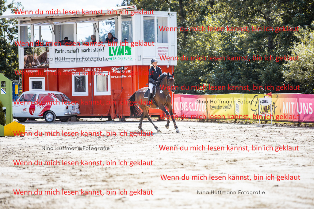 BK1A5128 | Turnierbilder Turnierfotos Nina Hüffmann Turnierfotografie Pferdefotografie Tierzeichnung Haustierzeichnung Pferdezeichnung Hundezeichnung Videograf  - Realisiert mit Pictrs.com
